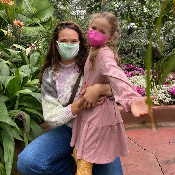 Meet your Posher, Amelia - Picture 5 of 8